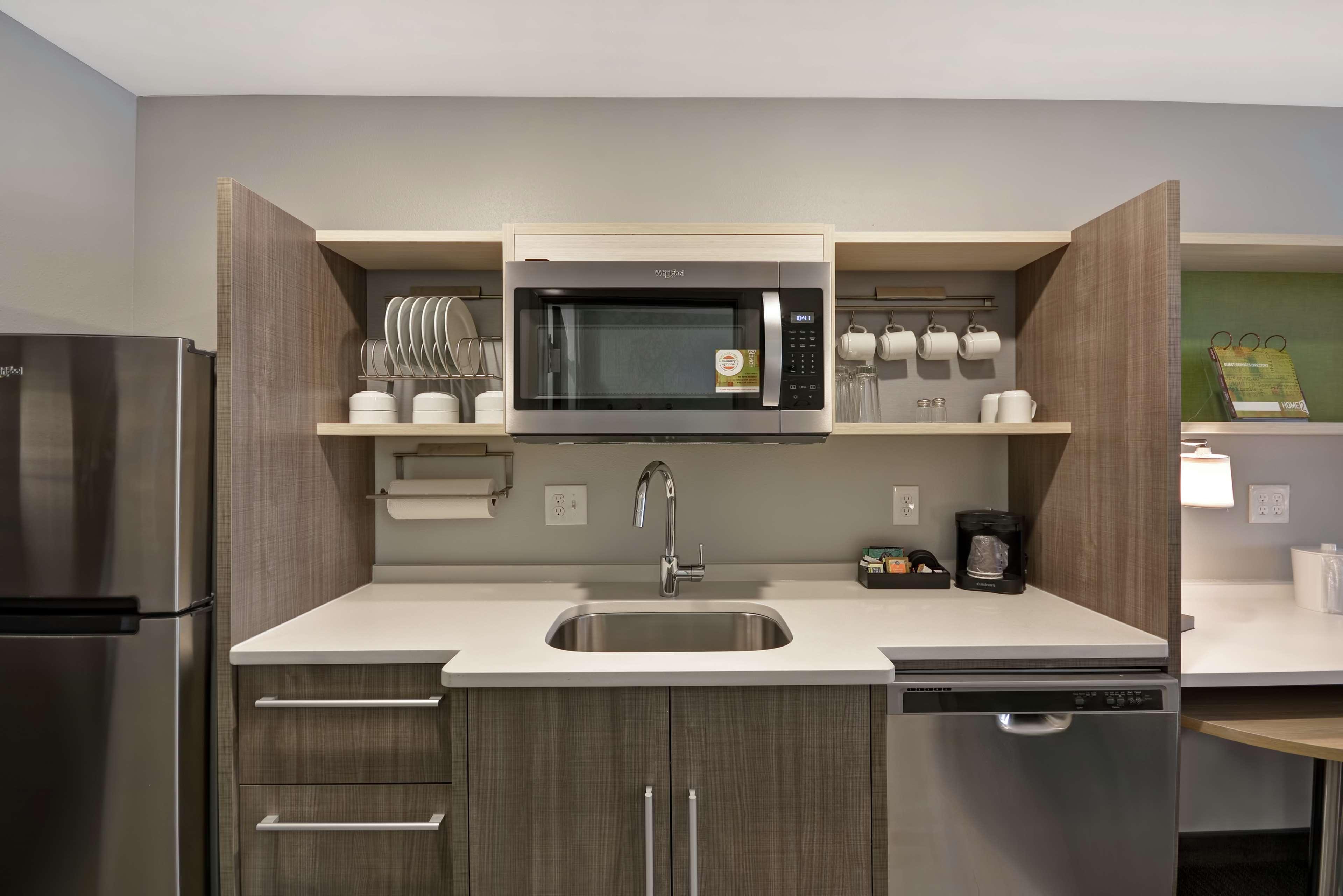 Home2 Suites By Hilton Grand Rapids North Walker Екстериор снимка