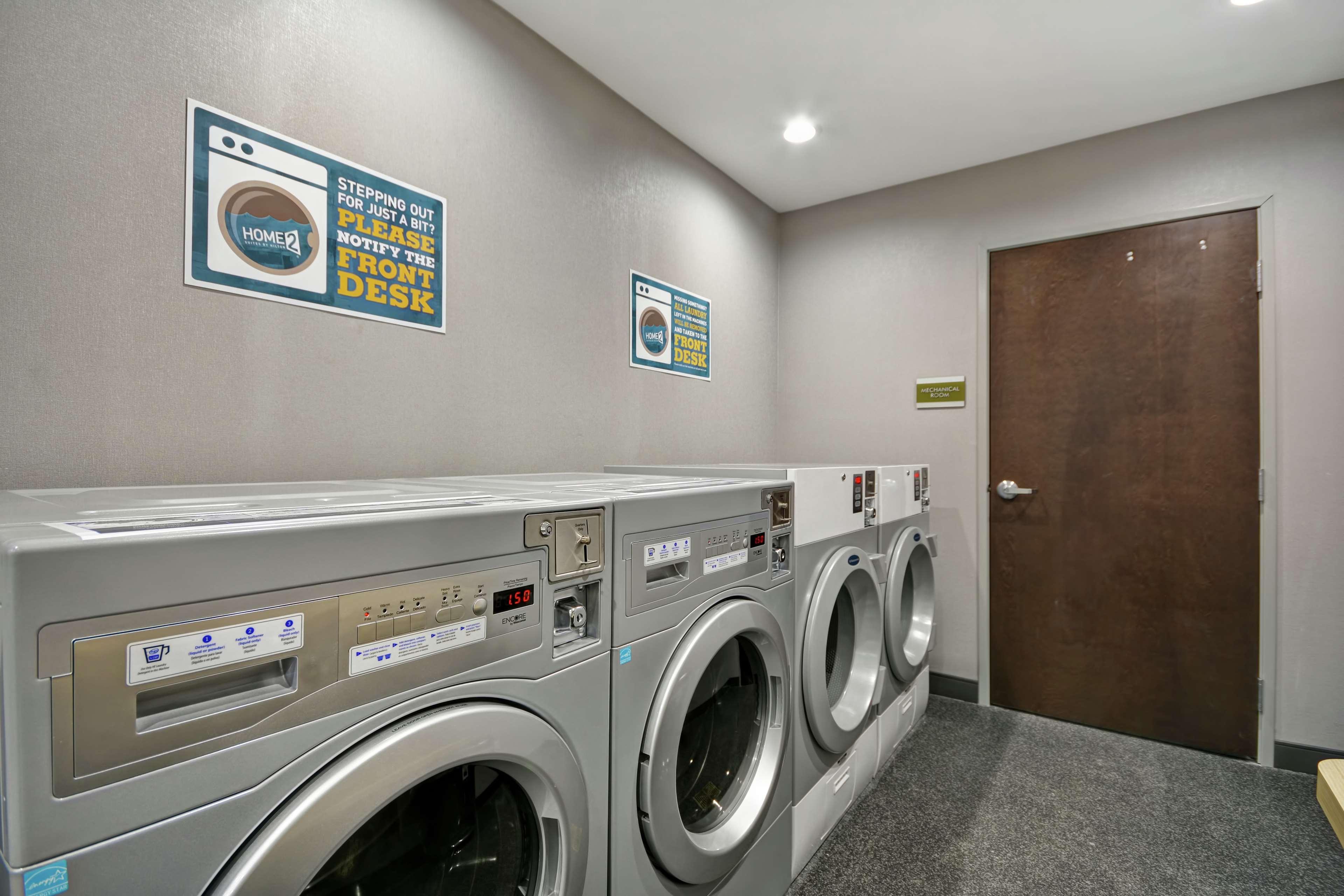 Home2 Suites By Hilton Grand Rapids North Walker Екстериор снимка