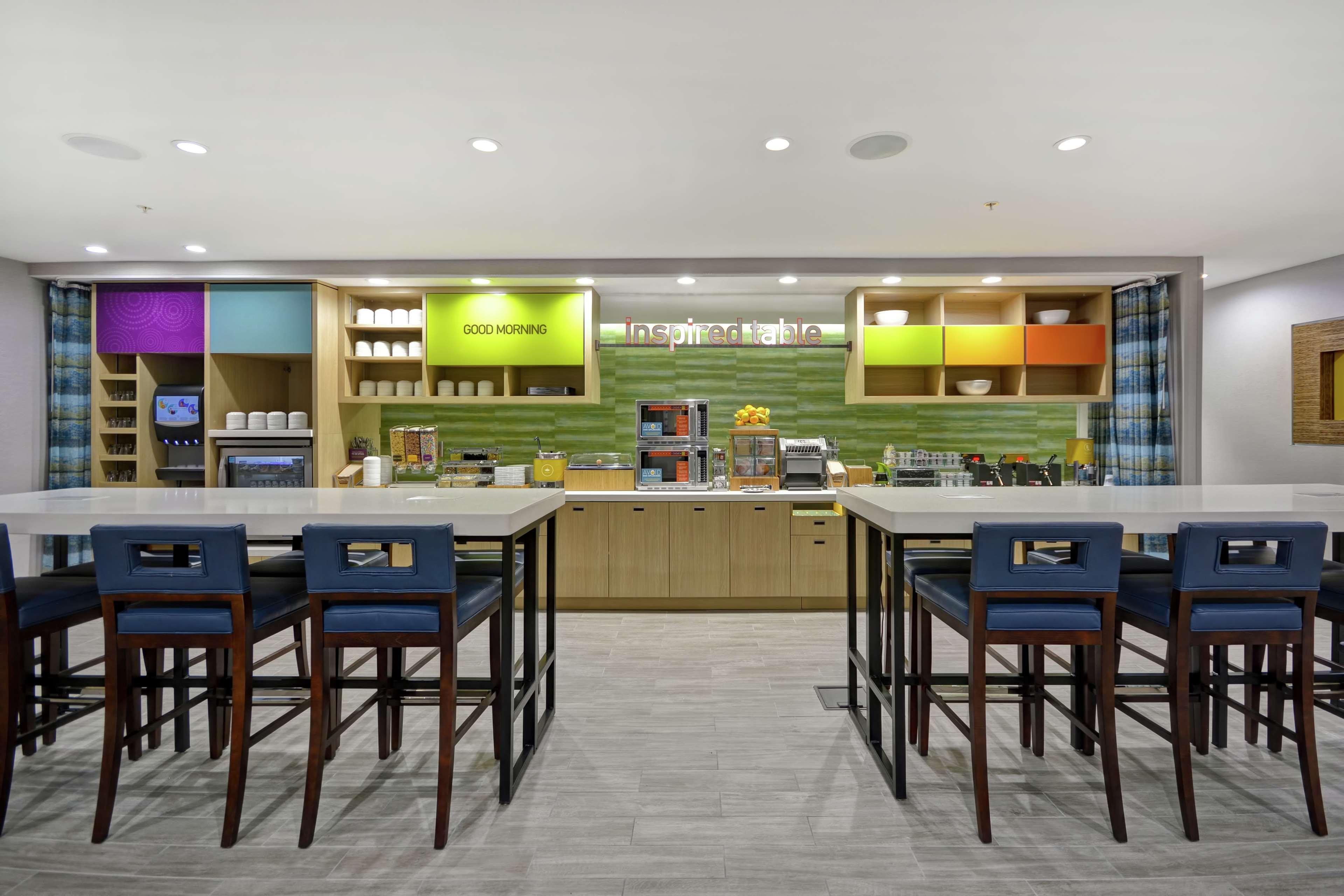 Home2 Suites By Hilton Grand Rapids North Walker Екстериор снимка